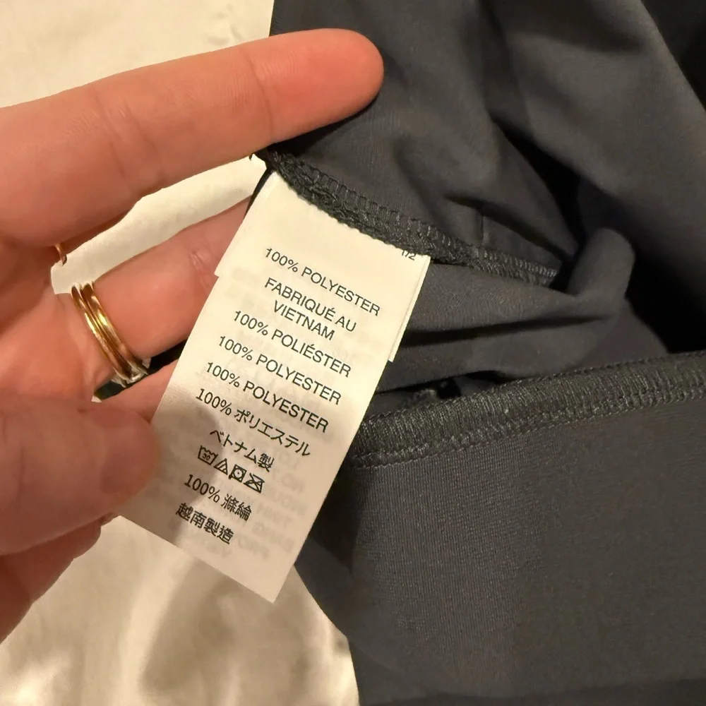 Vuori Women's Navy Pants - Picture 4 of 7